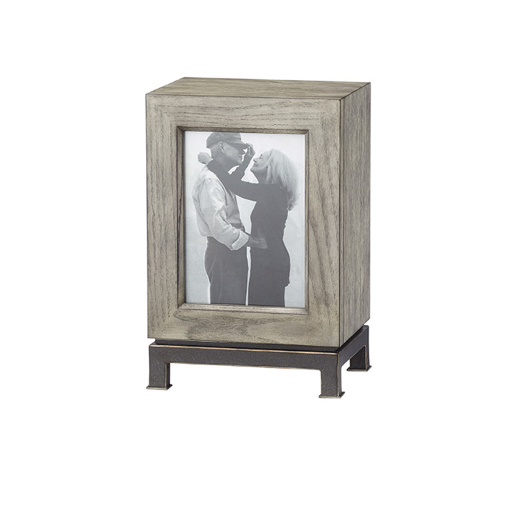 Metro Mantel Photo Urn